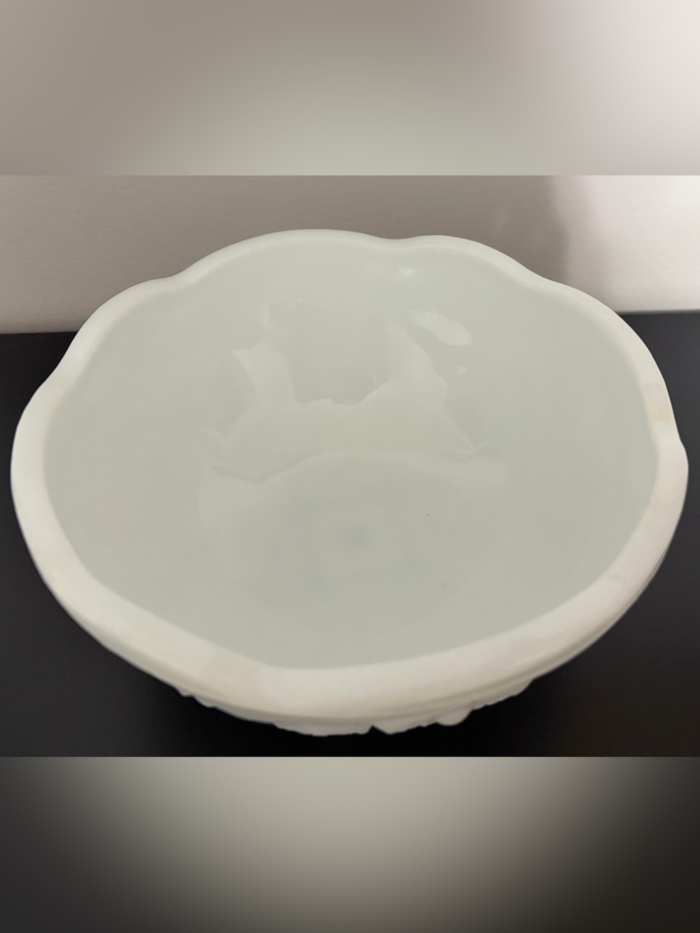 White Scalloped Milk Glass Bowl - Picture 2 of 5